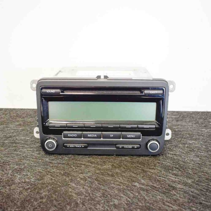 Unitate radio CD VW PASSAT Variant B7 365 2011 OEM: 1K0035186AA