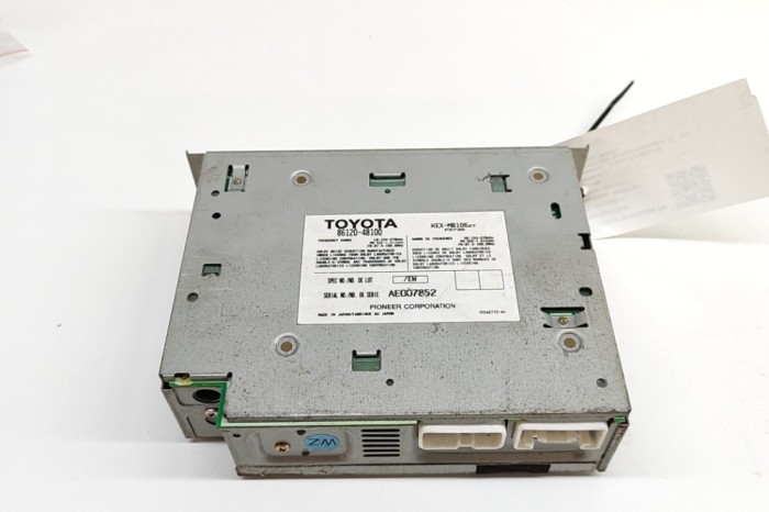 Unitate radio CD LEXUS RX MCU15 2001 OEM: 86120-48100 28346074