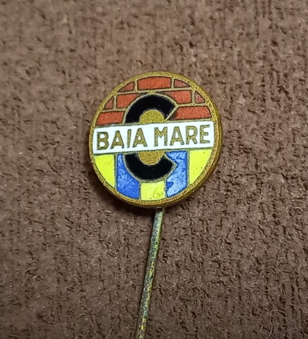 Insigna fotbal - &quot;CONSTRUCTORUL&quot; BAIA MARE
