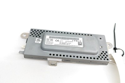 Alt modul de control TESLA MODEL 3 2022 OEM: 1079755-00-E 25409250 foto