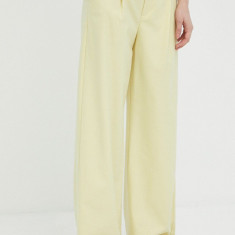 Gestuz pantaloni din lana culoarea galben, lat, high waist