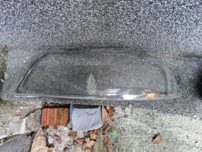 Sticla far st&amp;acirc;nga Audi A4 2000 Facelift foto