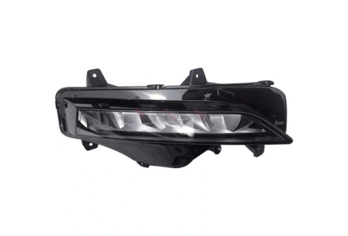 Proiector ceata SKODA OCTAVIA, 04.2020-, partea dreapta, TYC, LED; cu lumini de viraj statice,