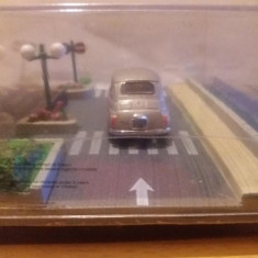 Macheta diorama Fiat 500 Mycar Francis Lombardi - IXO scara 1:43