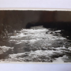 Fotografie dimensiune CP cu un râu