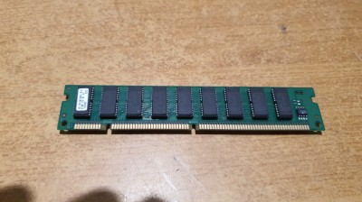 MT18LD472AG-6X Micron 32MB EDO Server Memory foto