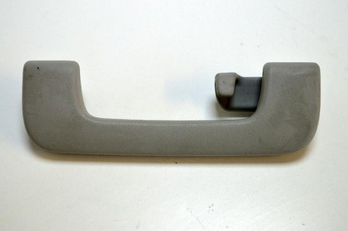 M&acirc;ner plafon dreapta spate AUDI A6 Avant 4F5, C6 2005 OEM: 8P0857608A | 1795069