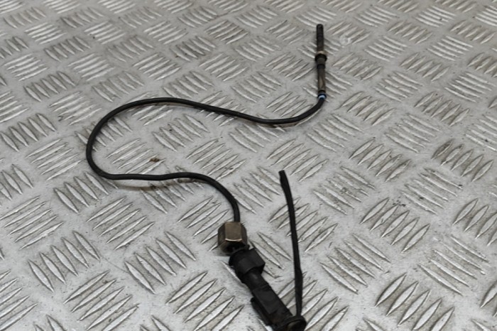Senzor de temperatură MERCEDES-BENZ SPRINTER 3,5-t Furgon 906 2016 OEM: A0009053905 30081283