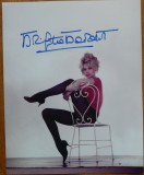 Autograf Brigitte Bardot pe fotografie mare