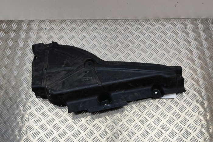 Scut motor st&acirc;nga spate MERCEDES-BENZ GLE W166 2018 OEM: A1666807501 | 22854517
