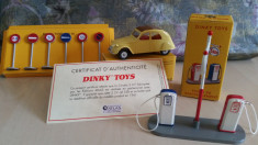 Set Citroen 2CV 61 Dinky Toys Editita Atlas 1:43 + Indicatoare+Statie Alimentare foto