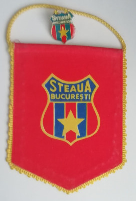 M3 C7 - Tematica cluburi sportive - fanion si insigna - Steaua Bucuresti foto