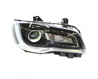 Far Chrysler 300, 2018-, partea dreapta, TYC, cu &amp;amp;quot; lumina timp de zi&amp;amp;quot; tip LED; HB3+LED+PSY24W; manual; negru; Omologare: SAE; halogen foto