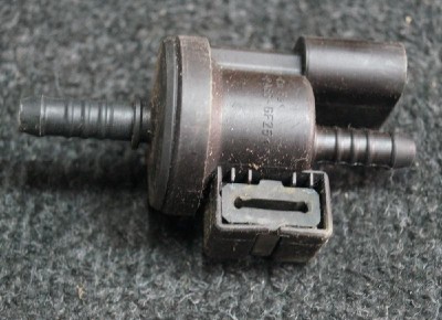 Supapa solenoid AUDI Q5 8R 2012 OEM: 06E906517A 2129567 foto
