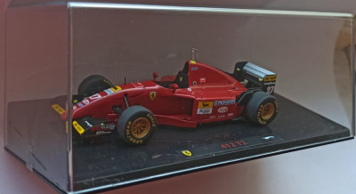 Macheta Ferrari 412 T2 Jean Alesi Formula 1 1995 - HotWheels Elite 1/43 foto