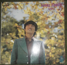 vinyl Young Family-Series 1 ,K-APPLE-798,South Korea 1974,VG+/VG foto