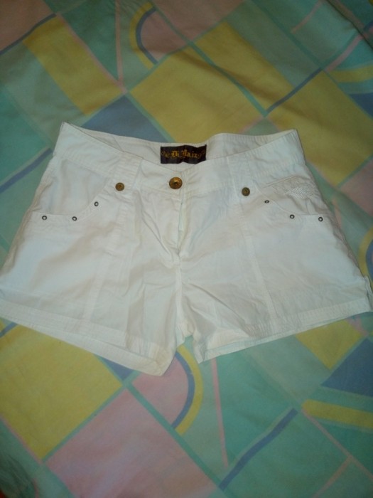 PANTALONI SCURTI DAMA, DIN BUMBAC SUBTIRE, MARIMEA XL, APROAPE NOI