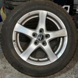 4 jante de aliaj pe 16 cu anvelope de iarna 205/60/16 folosite pe Nissan Jukepe Nissan Juke