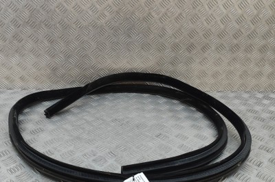 Garnitura ușă dreapta față LAND ROVER RANGE ROVER VELAR L560 2018 OEM: J8A2-20708-A | 30032629 foto