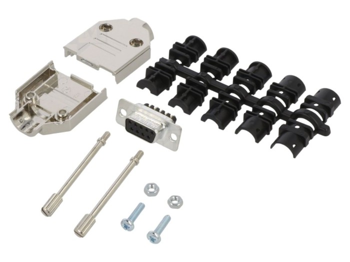 Conector D-Sub 9 pini mamă pe cablu