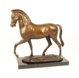 Cal la trap- statueta din bronz pe un soclu din marmura YY-24