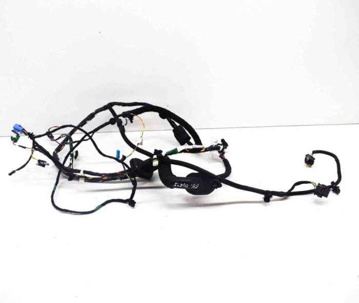 Cablaj ușă st&acirc;nga față TESLA MODEL 3 2021 OEM: 3067957-02-C 17133085