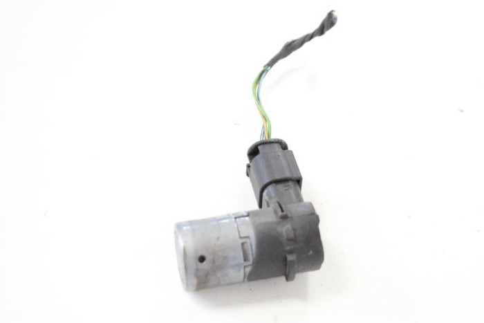 Senzor de parcare PDC JAGUAR XF X250 2008 OEM: 2W93-15K859 10288952