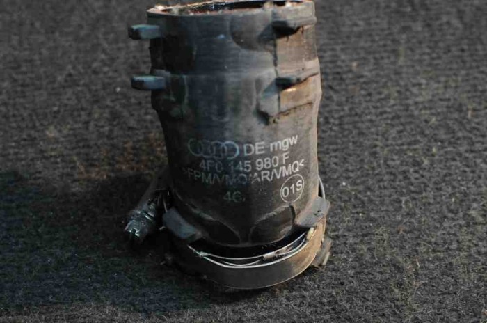 Furtun intercooler dreapta AUDI A6 4F2, C6 2007 OEM: 4F0145980F