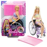 BARBIE PAPUSA BARBIE BLONDA IN SCAUN CU ROTILE