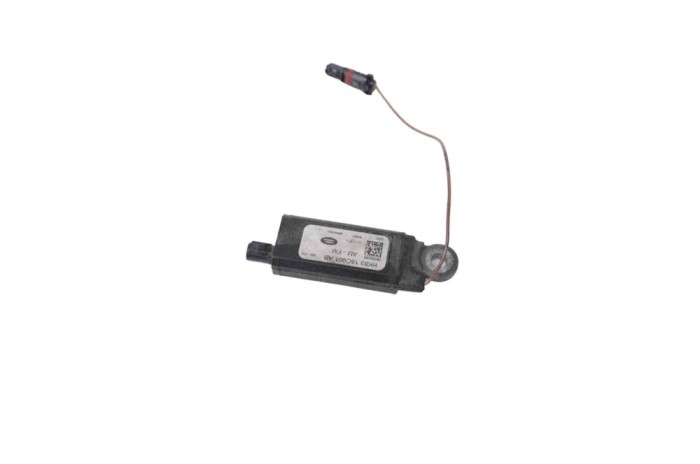 Amplificator de antena JAGUAR F-PACE X761 2016 OEM: HK83-18C901-AB