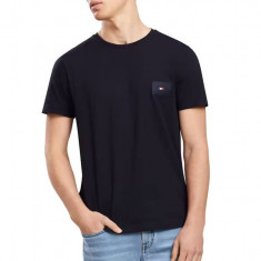 Tricou barbati Tommy Hilfiger Essential Badge Negru