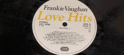 2 DISCURI VINILURI&amp;nbsp; &amp;ndash; CREOLE RECORDS&amp;nbsp; LP AN&amp;nbsp; 1985 FRANKIE VAUGHAN&amp;nbsp; - LOVE HITS foto