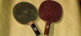 2 palete pt. tenis de masa ping pong vintage pt. decor panoplie colectie etc - JU RAPIDA / ITALY