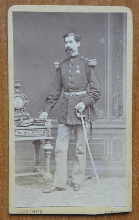 Foto pe carton, Franz Duschek, Bucuresti, de secol 19, Ofiter superior