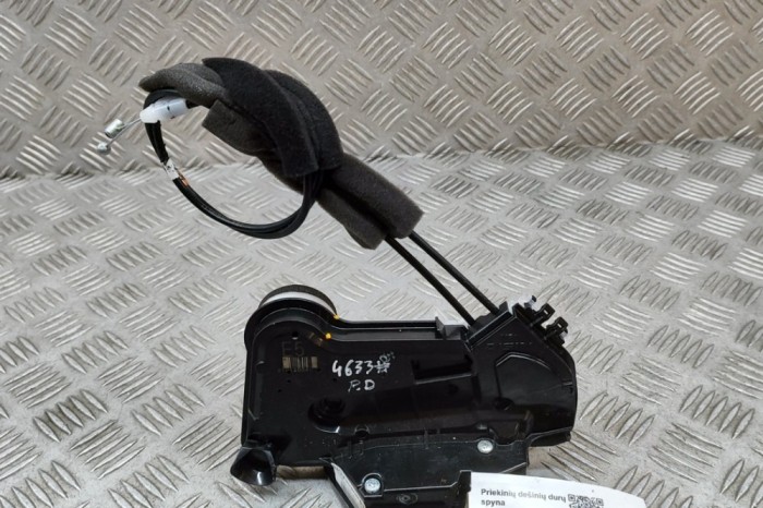 &Icirc;ncuietoare ușă dreapta față HONDA CIVIC X Hatchback FC_, FK 2021 OEM: 72111-TBA-A020-M1 27524315