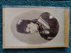 fotografie , anii 1870 ,atelier celebru Jean Tiedge de Pesth .Comunitatea Aromanilor . Distinsa domna .de colectie .