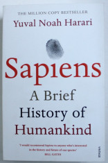 SAPIENS - A BRIEF HISTORY OF HUMANKIND by YUVAL NOAH HARARI , 2014 foto