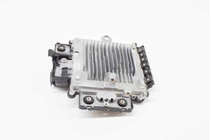 Alt modul de control TESLA MODEL X 2020 OEM: 1112379-01-J,1131021-00-E 21027595