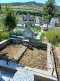 Vand 2 locuri de veci amenajate aleea principala cimitir Pietricica Piatra Neamt