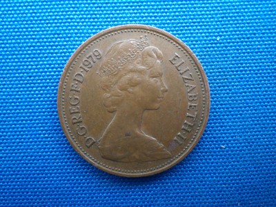 2 NEW PENCE 1979 ELISABETA II /ANGLIA foto