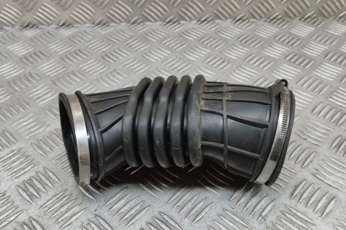 Tub de admisie aer VOLVO XC90 II 2021 OEM: 31370326 27977362