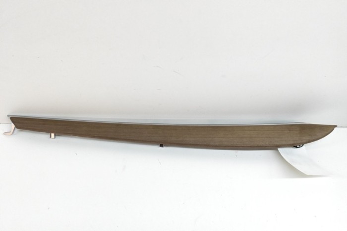 Ornament panou ușă dreapta față TESLA MODEL Y 2021 OEM: 1593824-03-B,1593853-00-A 22597411