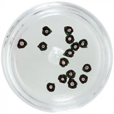 Decorațiuni negre pentru unghii - flori acrilice