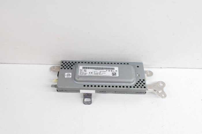 Alt modul de control TESLA MODEL 3 2019 OEM: 1079755-00-D | 21559416