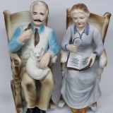 Bunicul si bunica - bibelou portelan mat romanesc, vechi, vintage
