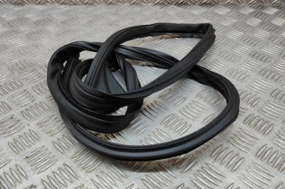 Garnitura ușă st&amp;acirc;nga față TESLA MODEL Y 2023 OEM: 1497677-00-B | 22266607 foto