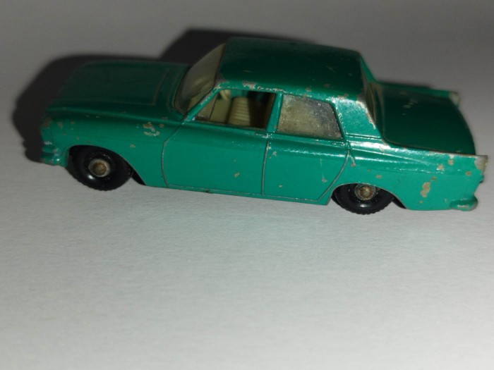 bnk jc Matchbox 33b Ford Zephyr 6