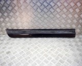 Bandou inferior ușă dreapta spate AUDI A8 D3 4E2, 4E8 2003 OEM: 4E0853970A