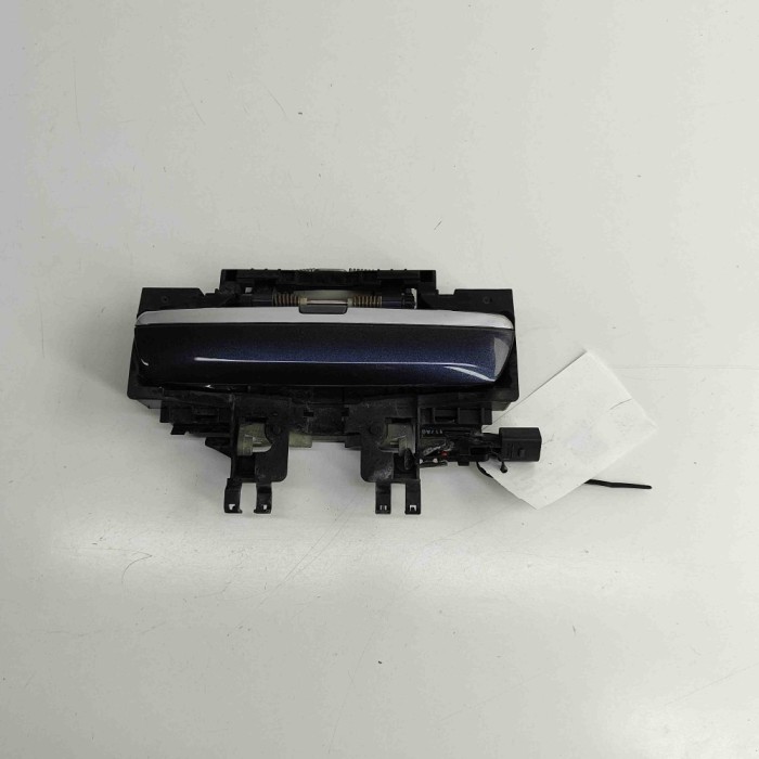 M&acirc;ner exterior ușă dreapta spate AUDI A8 D3 4E2, 4E8 2006 OEM: 4E0839886E,4E0839205G 29399208