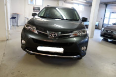 Oferă să donezi un vehicul Toyota RAV4 2013 foto